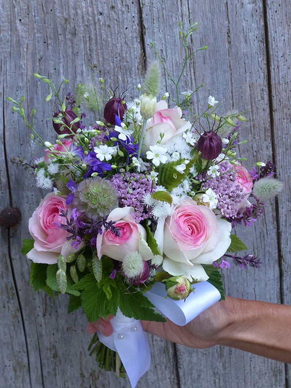 bouquets fleurs isabelle chanclud ferme florale seine et marne